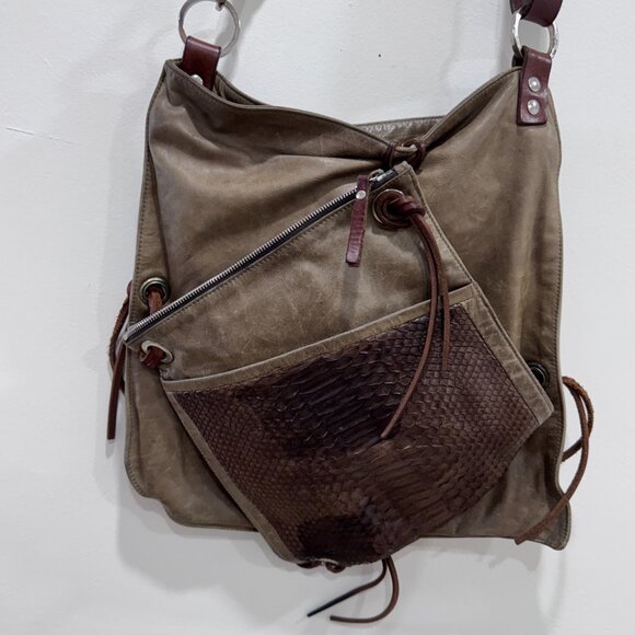 PAURIC SWEENEY - CROSSBODY LEATHER BAG - Picture 1 of 6